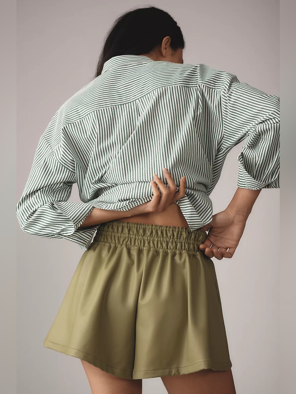 Anthropologie The Somerset Shorts: Faux Leather Edition size large - Picture 2 of 9